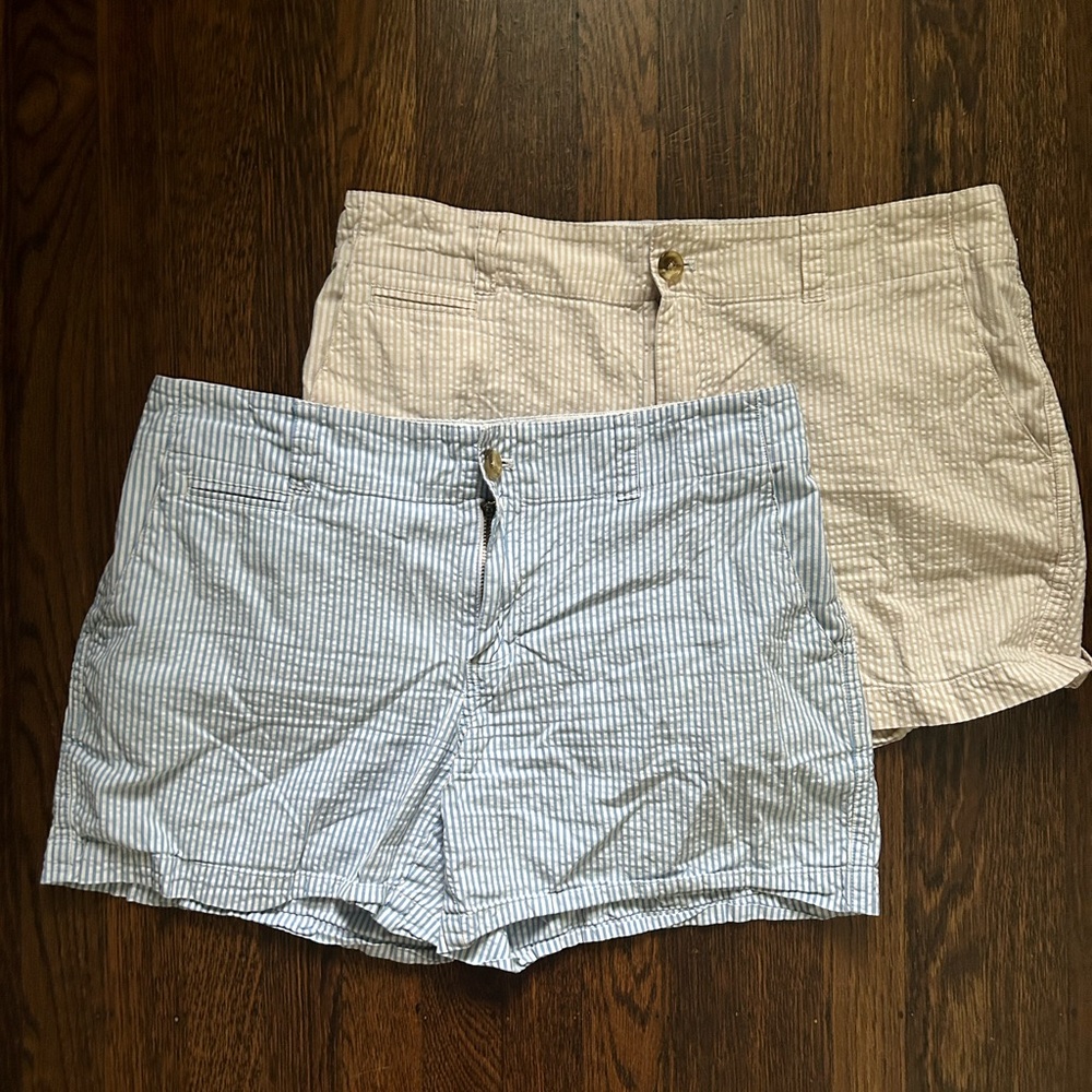 Vineyard Vines Seer Sucker shorts (2 pair)
